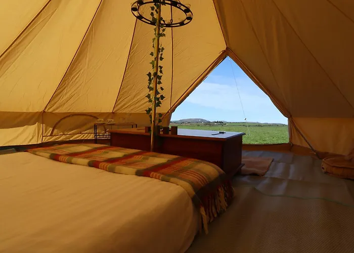 Rescorla Retreats- Poldark